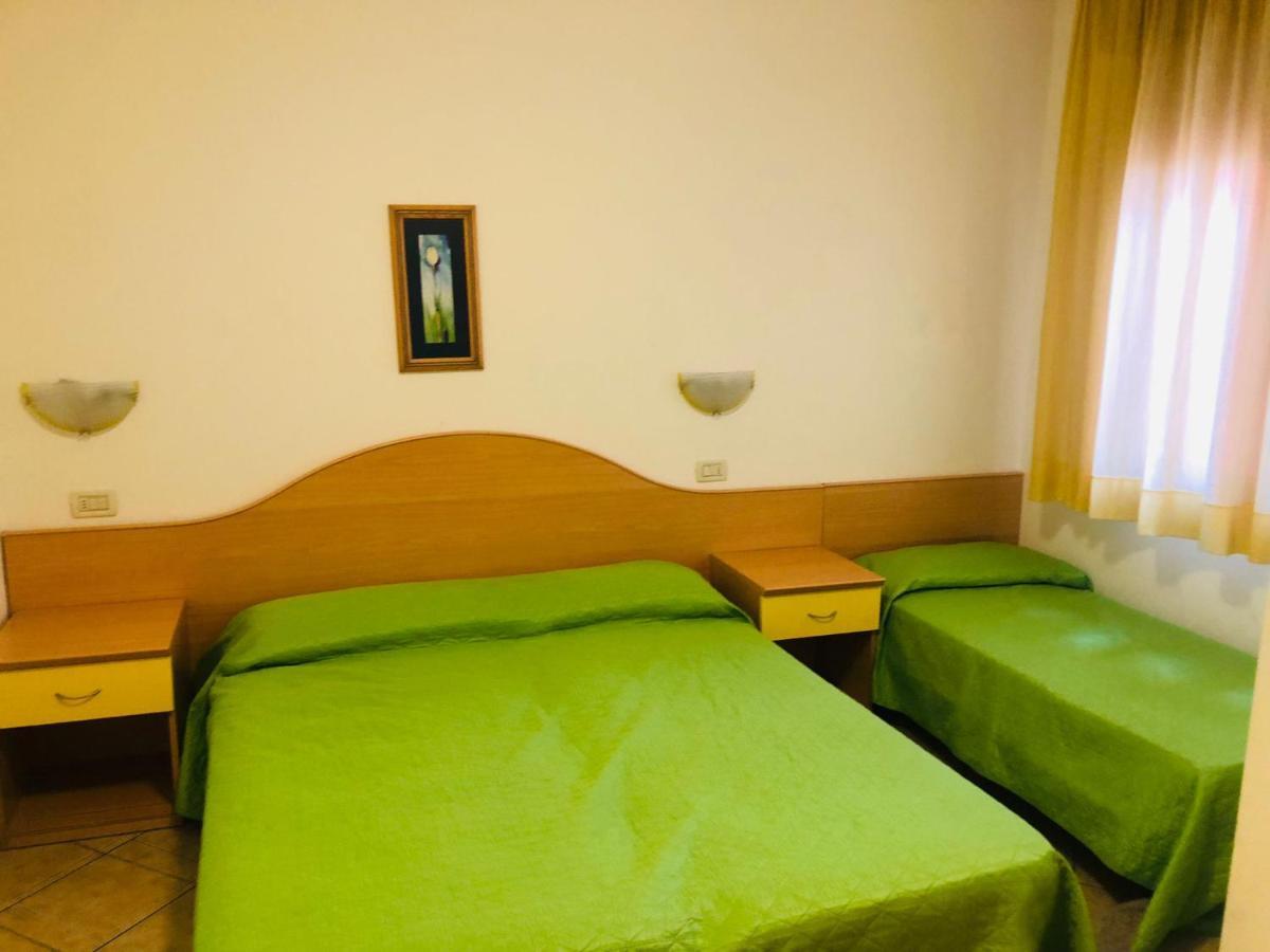Guardamar Apartment Caorle Bagian luar foto